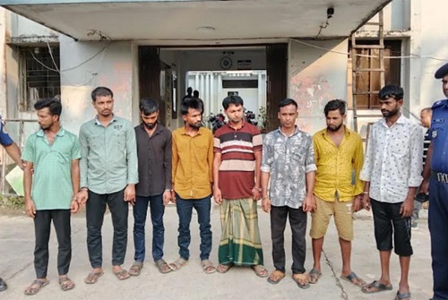 পটুয়াখালীতে ডাকাতির প্রস্তুতিকালে গ্রেফতার