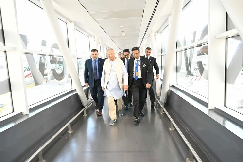 রোমে পৌঁছেছেন প্রধান উপদেষ্টা