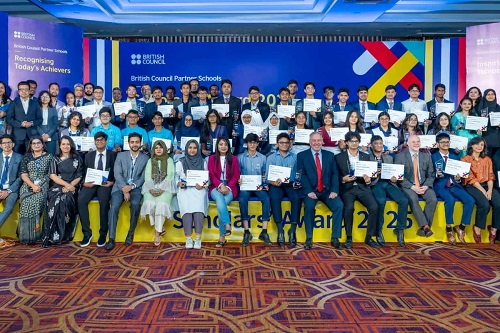 ব্রিটিশ কাউন্সিলের স্বীকৃতি পেলেন ৪২