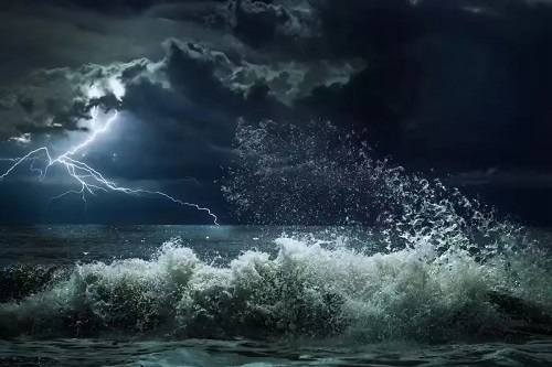 বঙ্গোপসাগরে তৈরি হচ্ছে ঘূর্ণিঝড় ‘মন্থা’