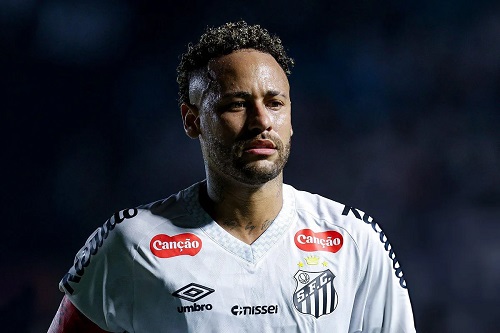 হাঁটুর সমস্যায় বিরতি—বিশ্রামের সিদ্ধান্ত নেইমার