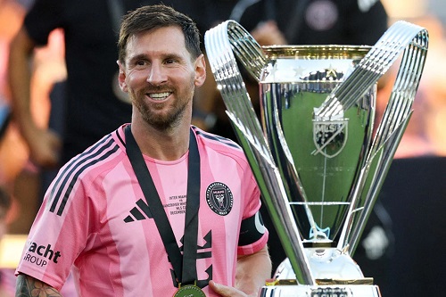 দ্বিতীয়বার টানা সেরা খেলোয়াড় মেসি